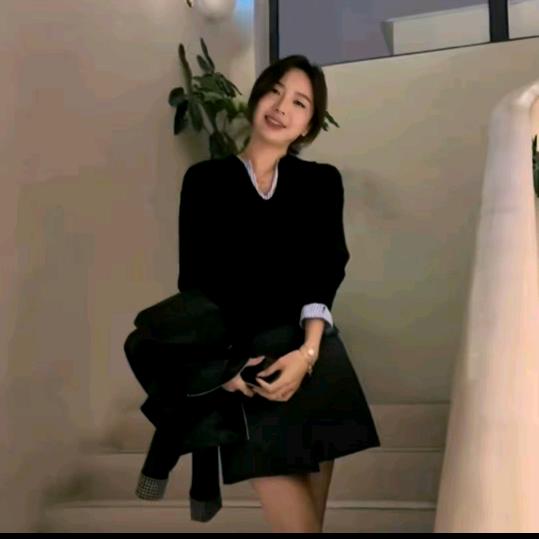 余欢欢YHH《穿搭优选》