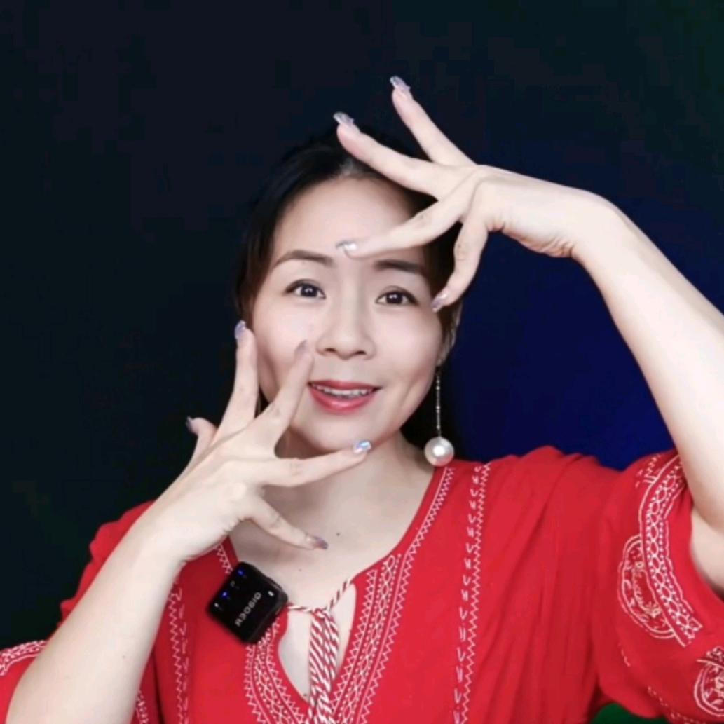 黎小姐教手舞(下午2:00直播)
