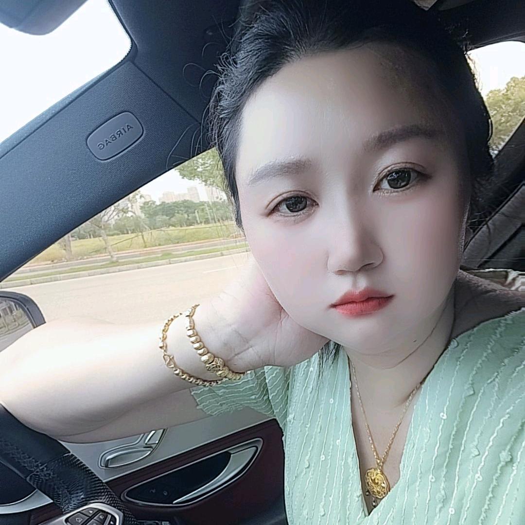 云云（单亲宝妈）