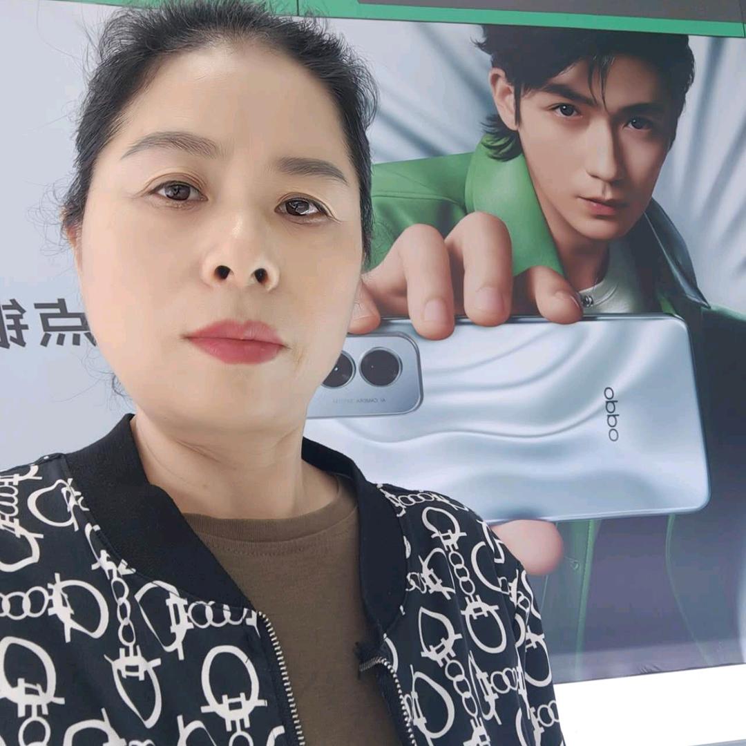 @白云