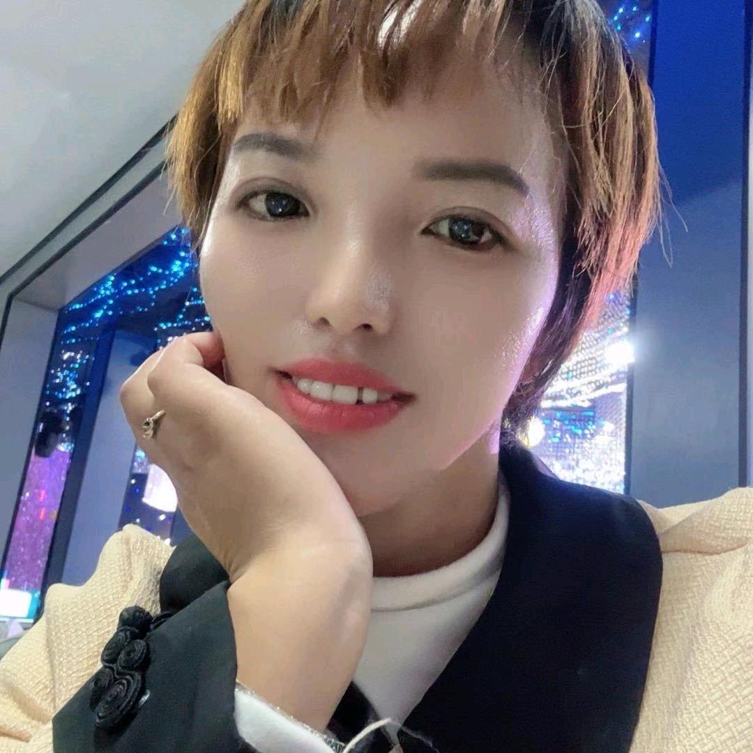 罗霞百货店
