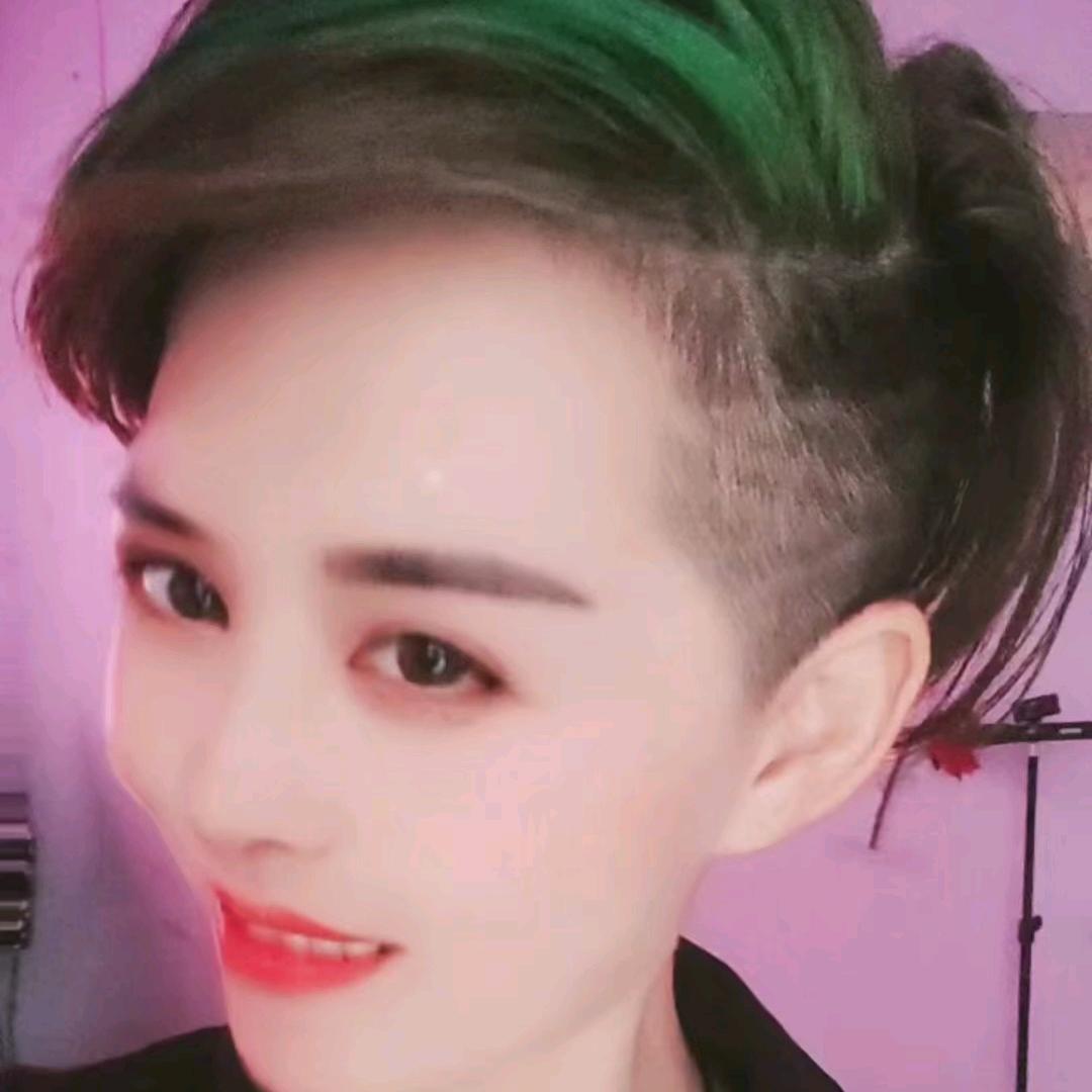 闹心的甜甜