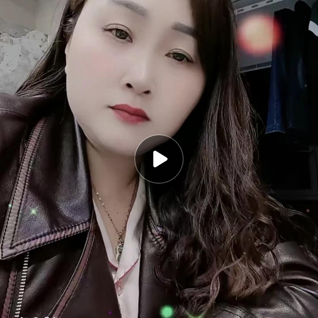 冯秀群（世字辈）