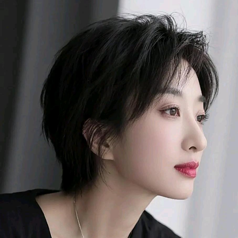 小燕*⸜( •ᴗ• )⸝*