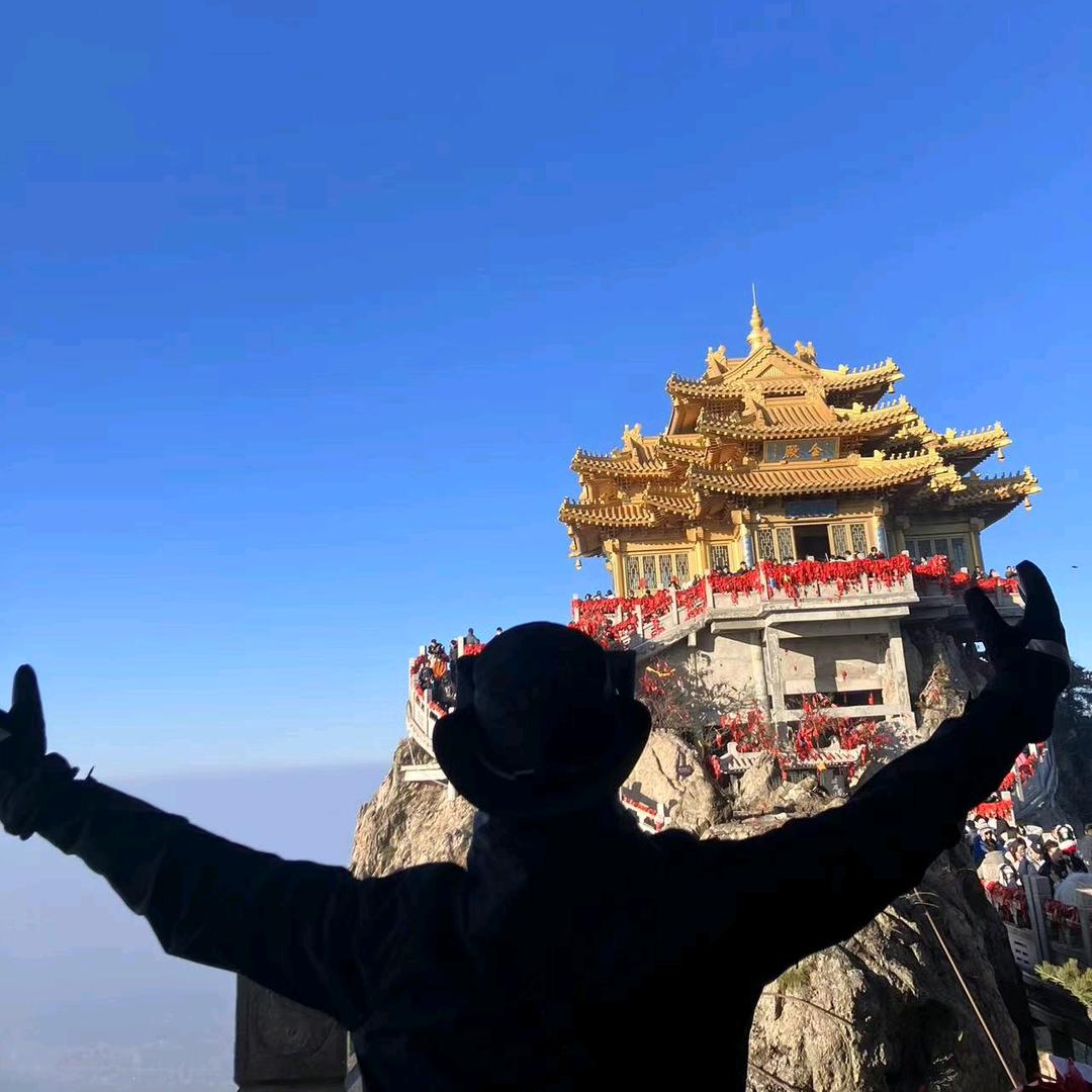 徐二岁               🕷