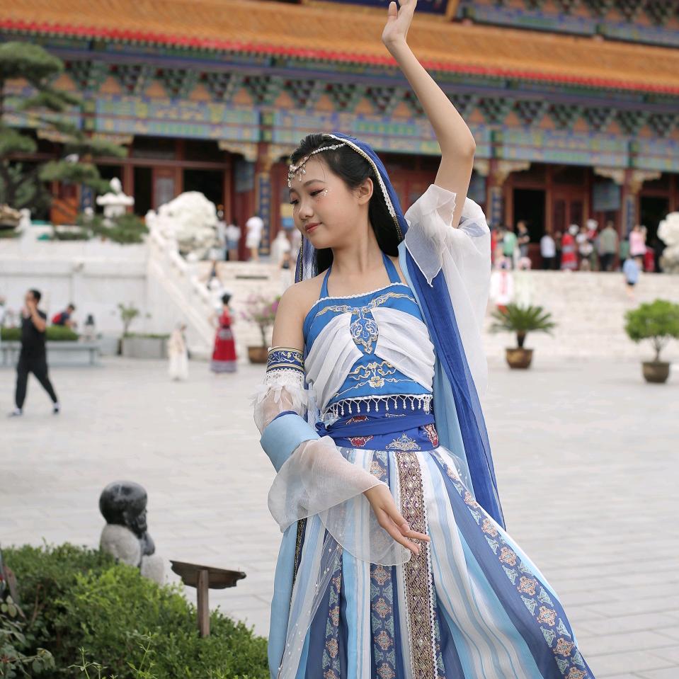 丰源村的林真真头像