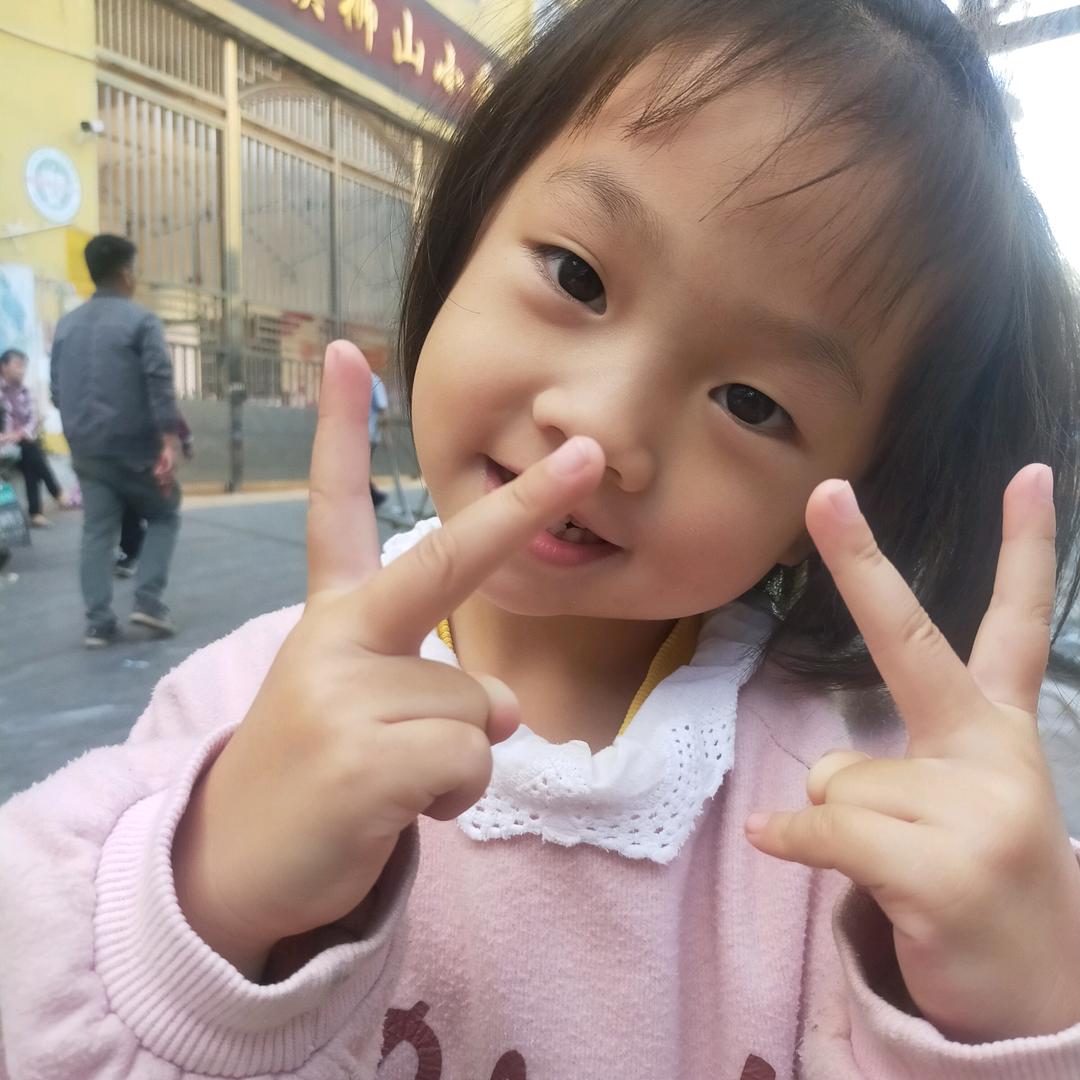 依