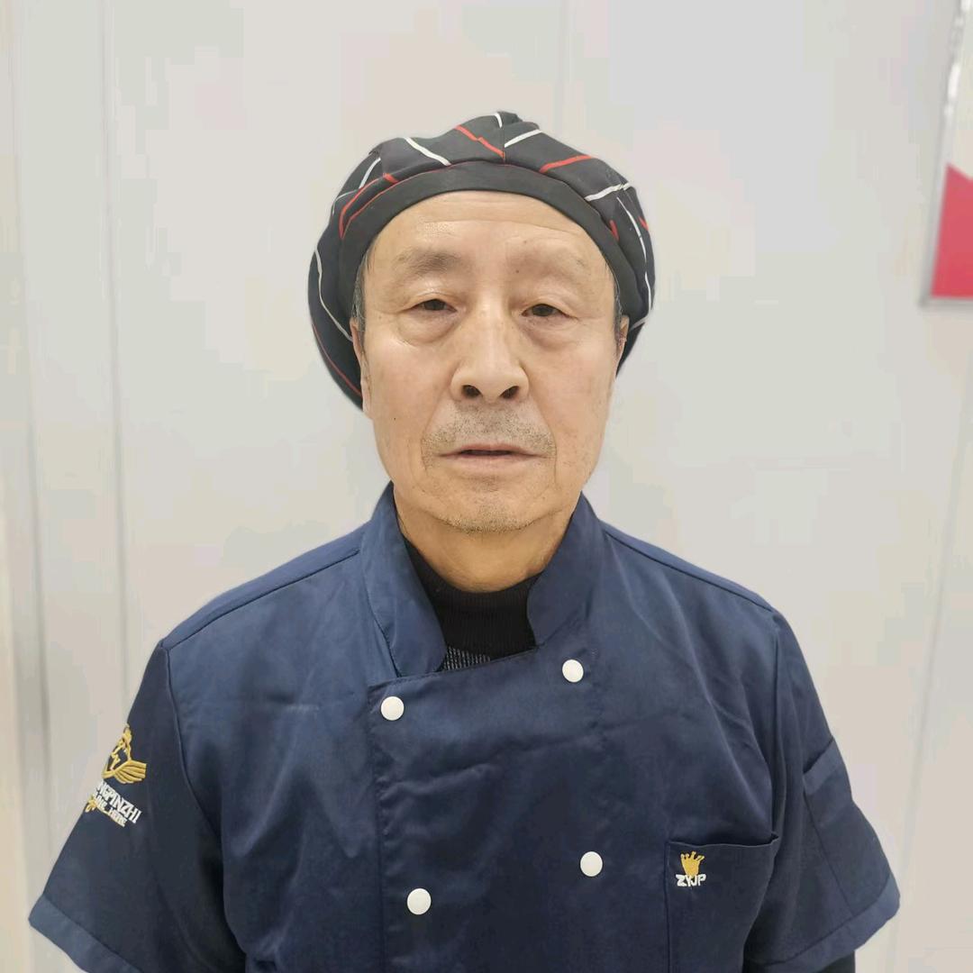 老孙爱钓鱼