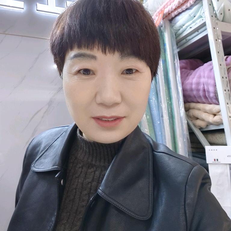 老店红豆家纺窗帘