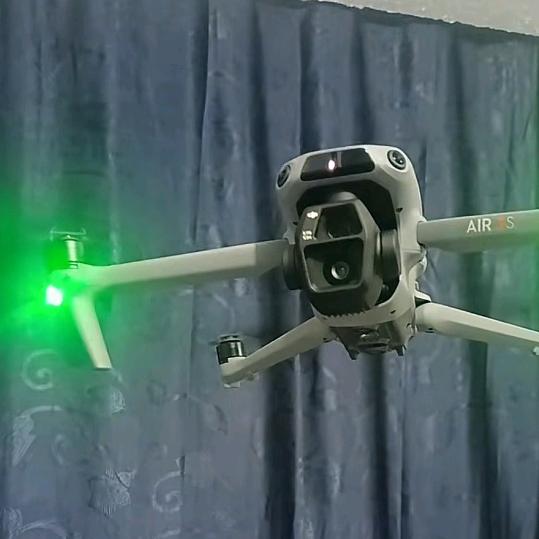 DJI男飞手，航拍爱好罗卫