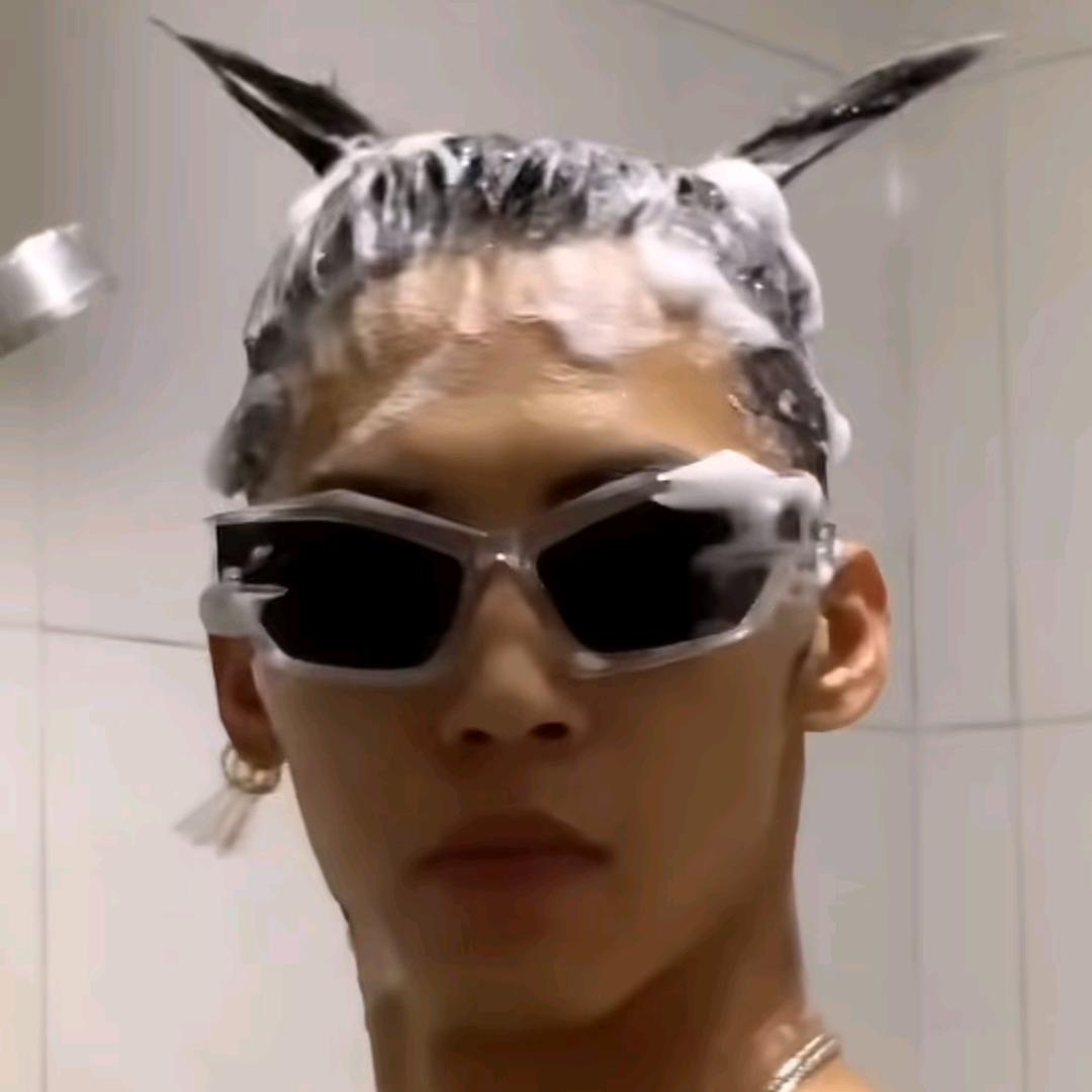 狂炫双层吉士汉堡