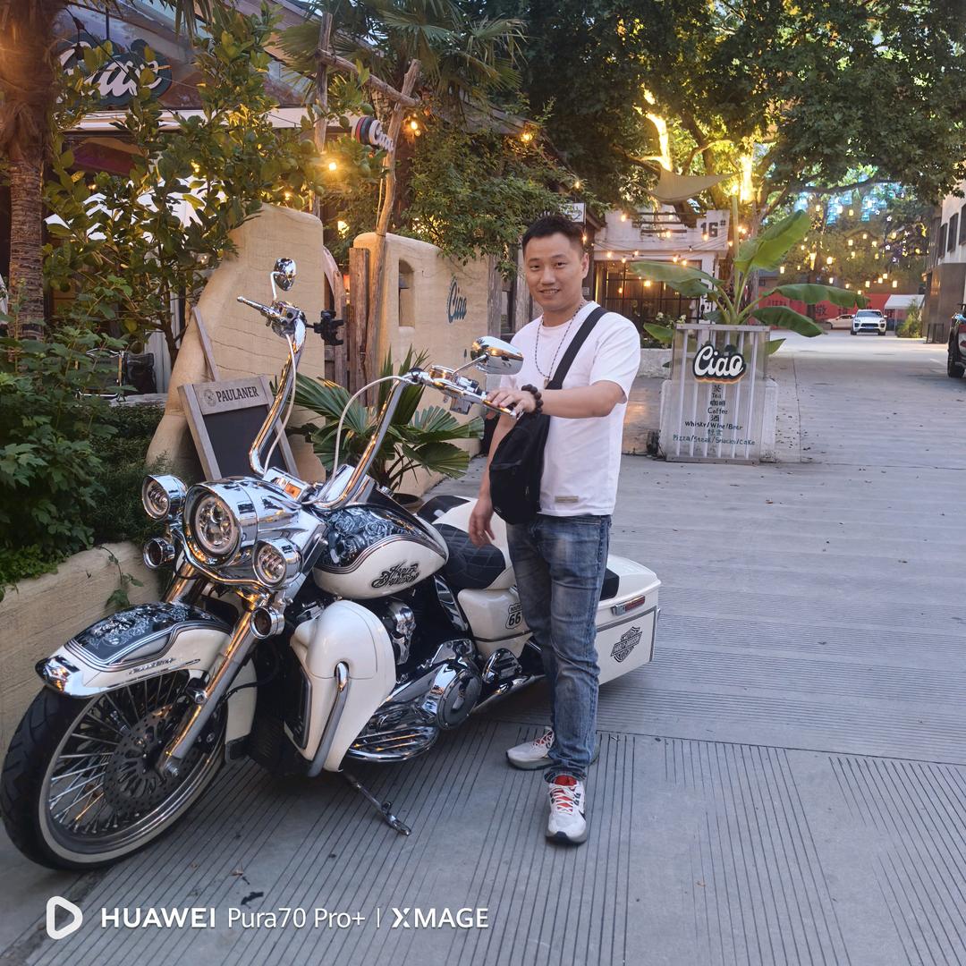 罗宝驾到通通闪开