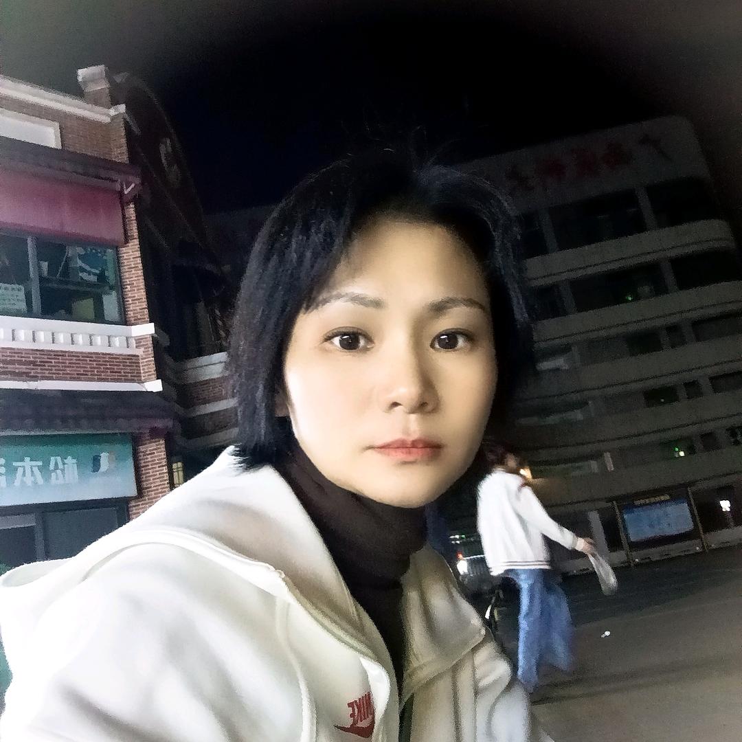 小祝（单亲妈妈）