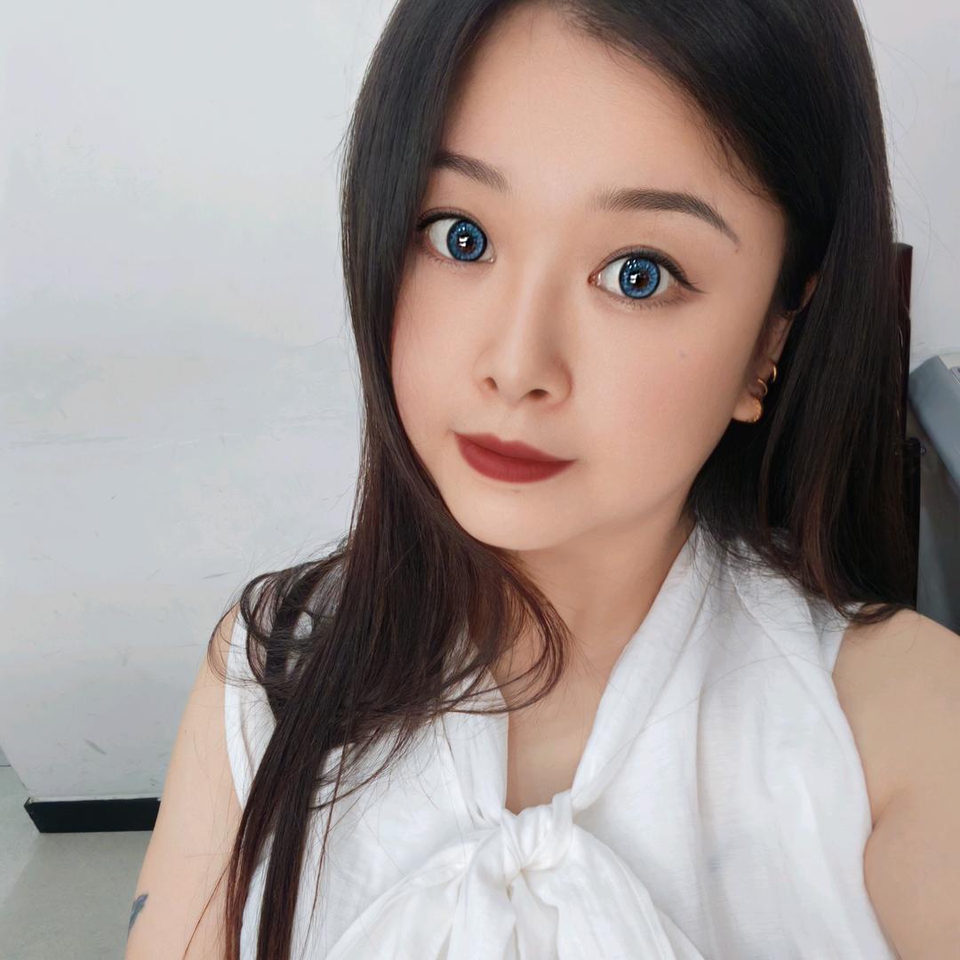 六月