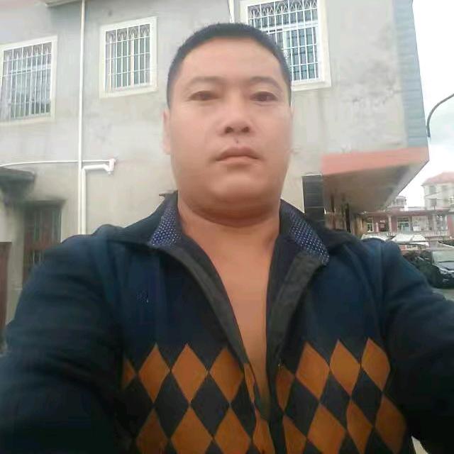 骑着蜗牛闯世界。