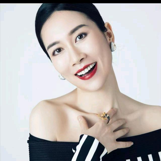 姐姐美妆间