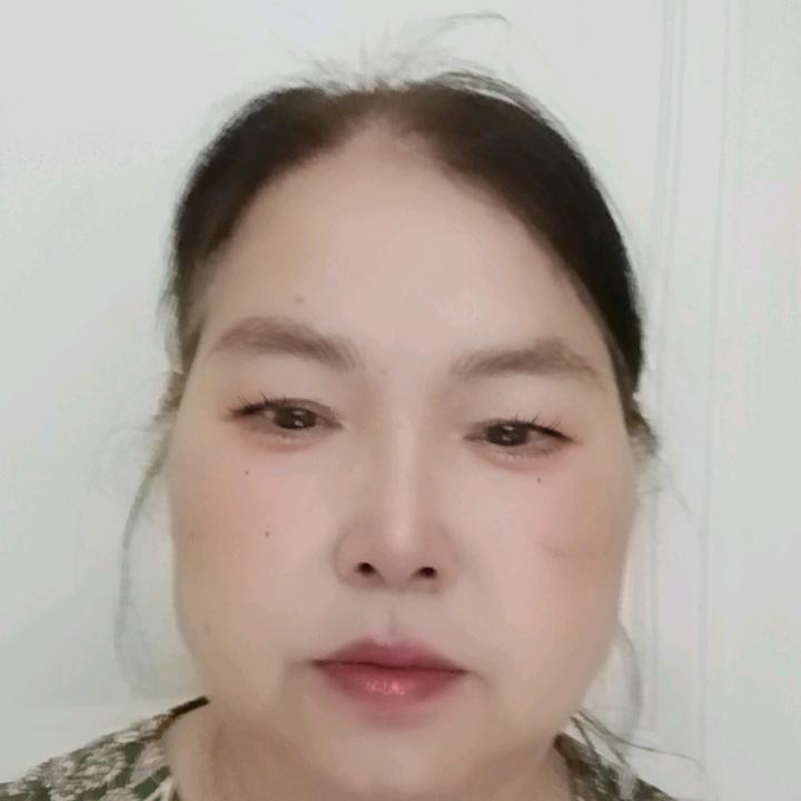 吴国琼18881681468