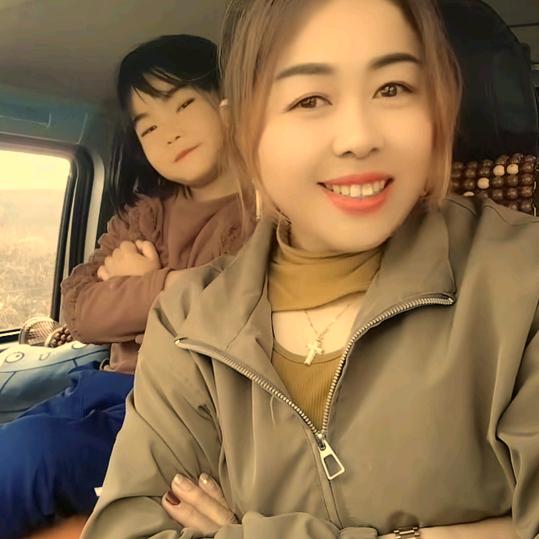 雨中🧟‍♀️孤影