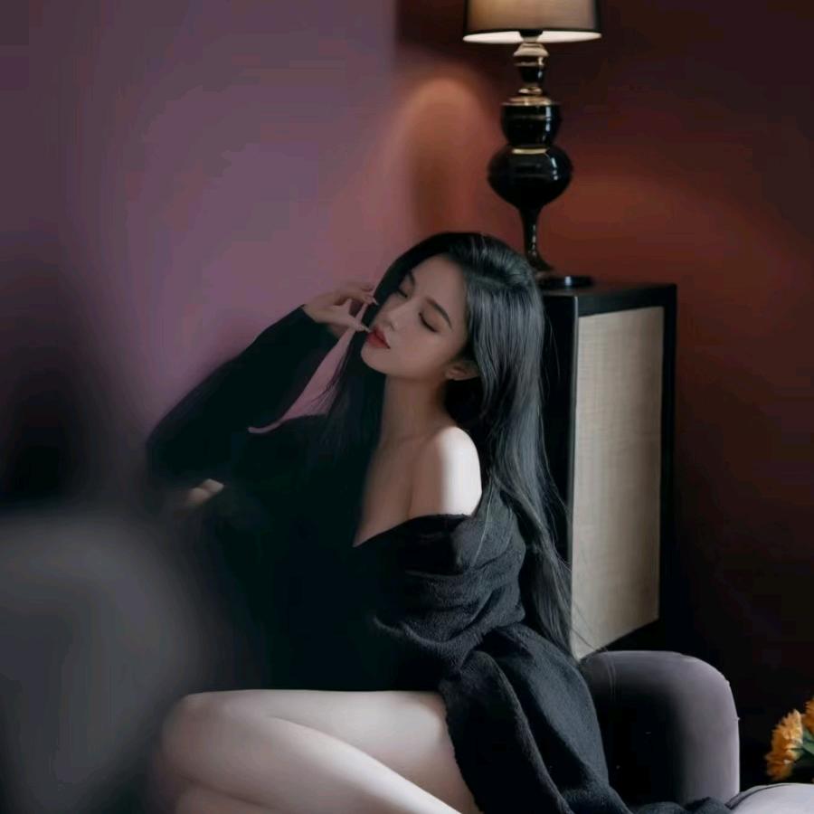 清    荷