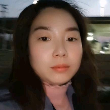 丽姐❤🎤（  不定时开播。）