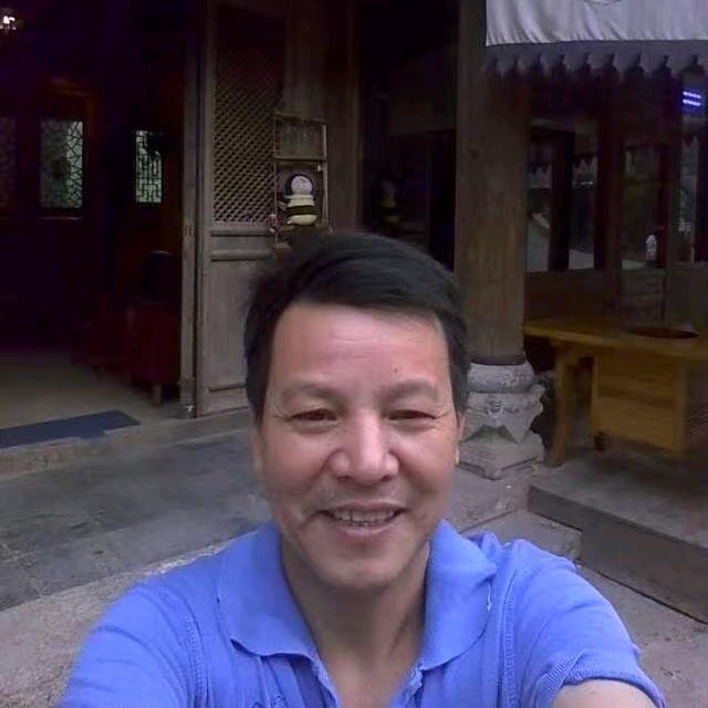 奏忠平