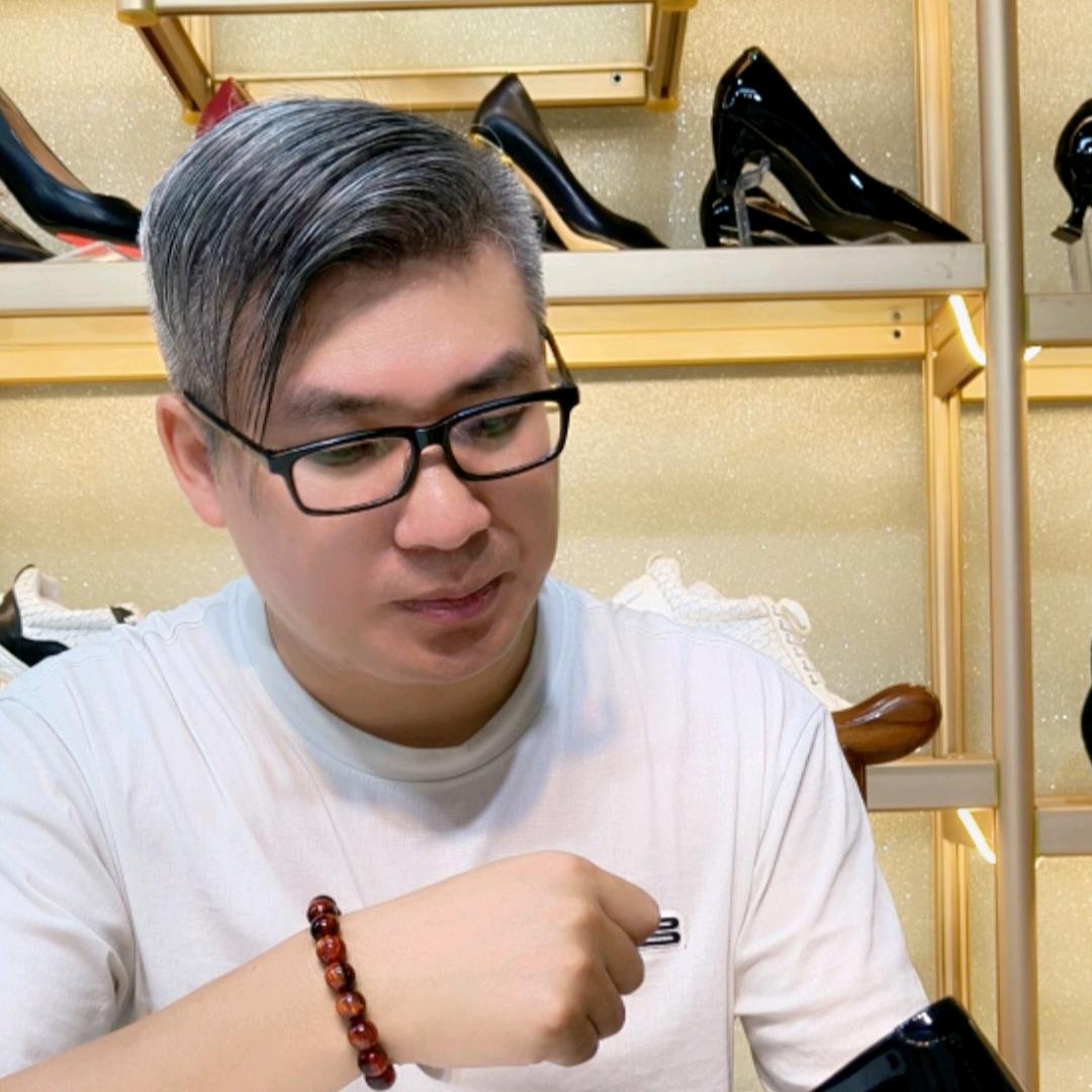 广州众步鞋业