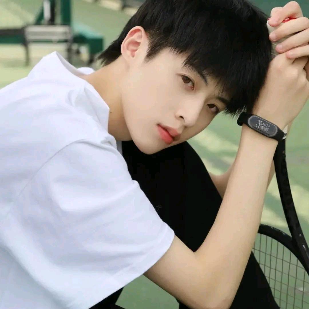 雪中花の镜中月