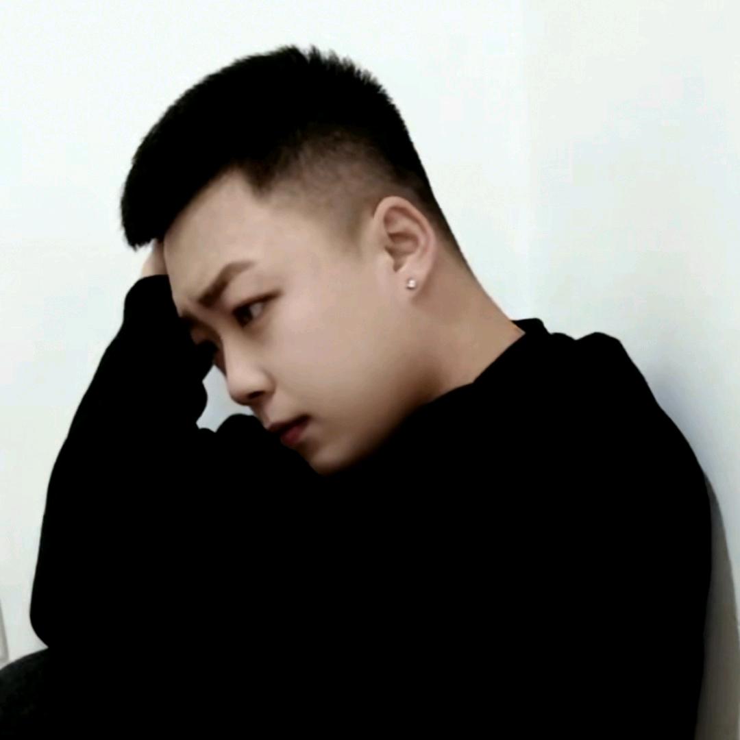 ᥫᩣ .  大壮💪