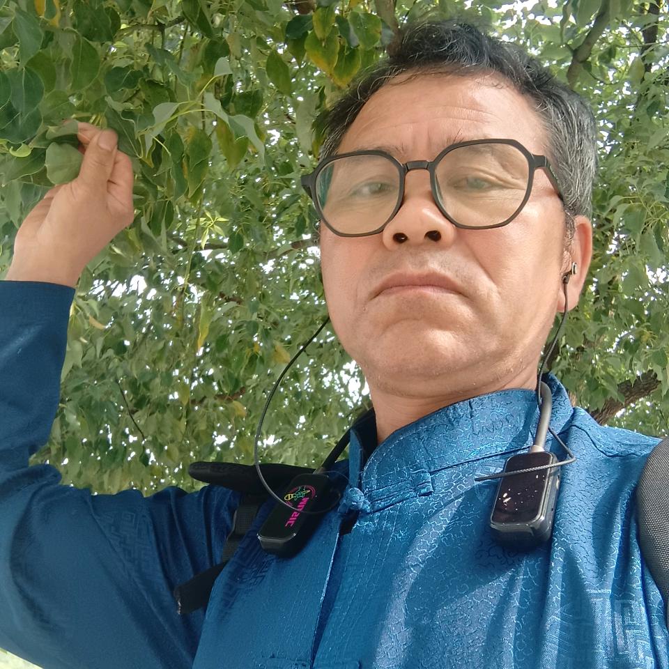 真诚汤哥《爱山歌》不定时间直播了。