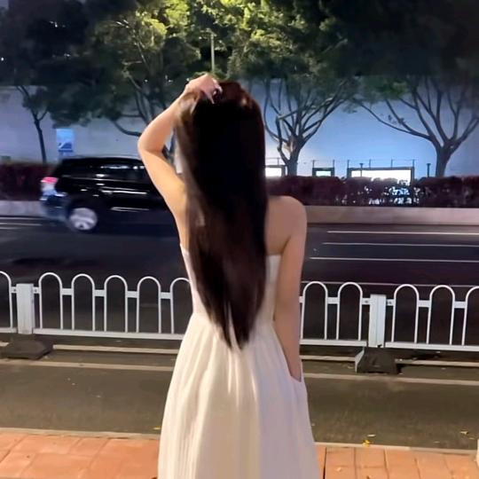 纯情伊伊
