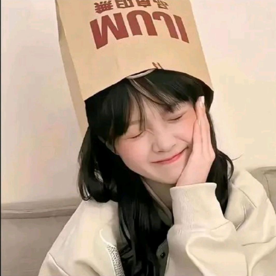 社恐的小c.