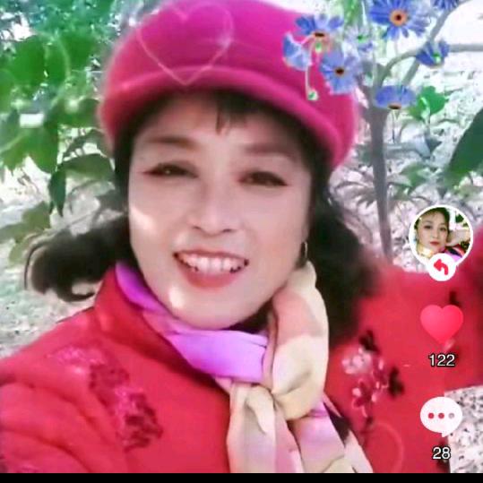 谢仁美（电商带货)