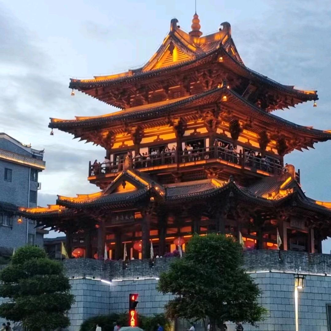 夕阳醉了