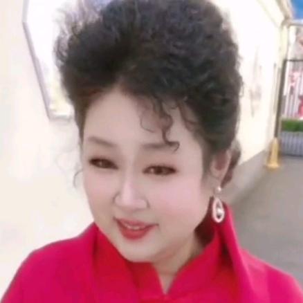 ，大姑娘美