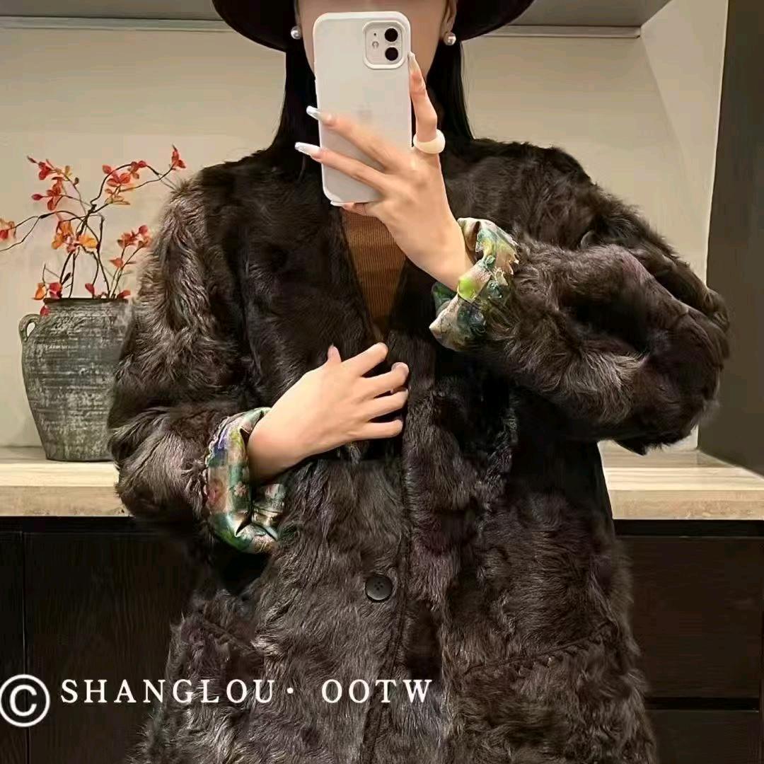 美衣买手女博主一金