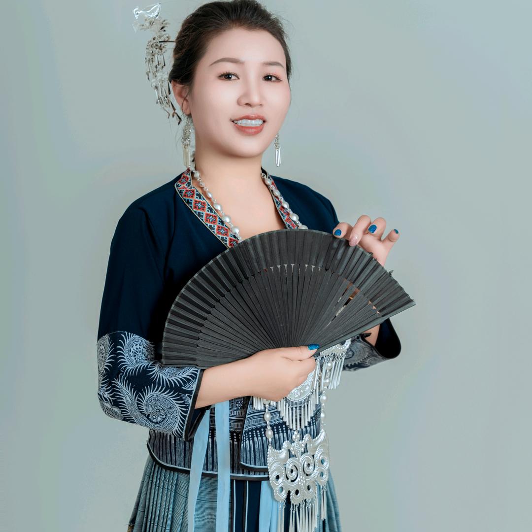 钟山区修氏化妆品经营部