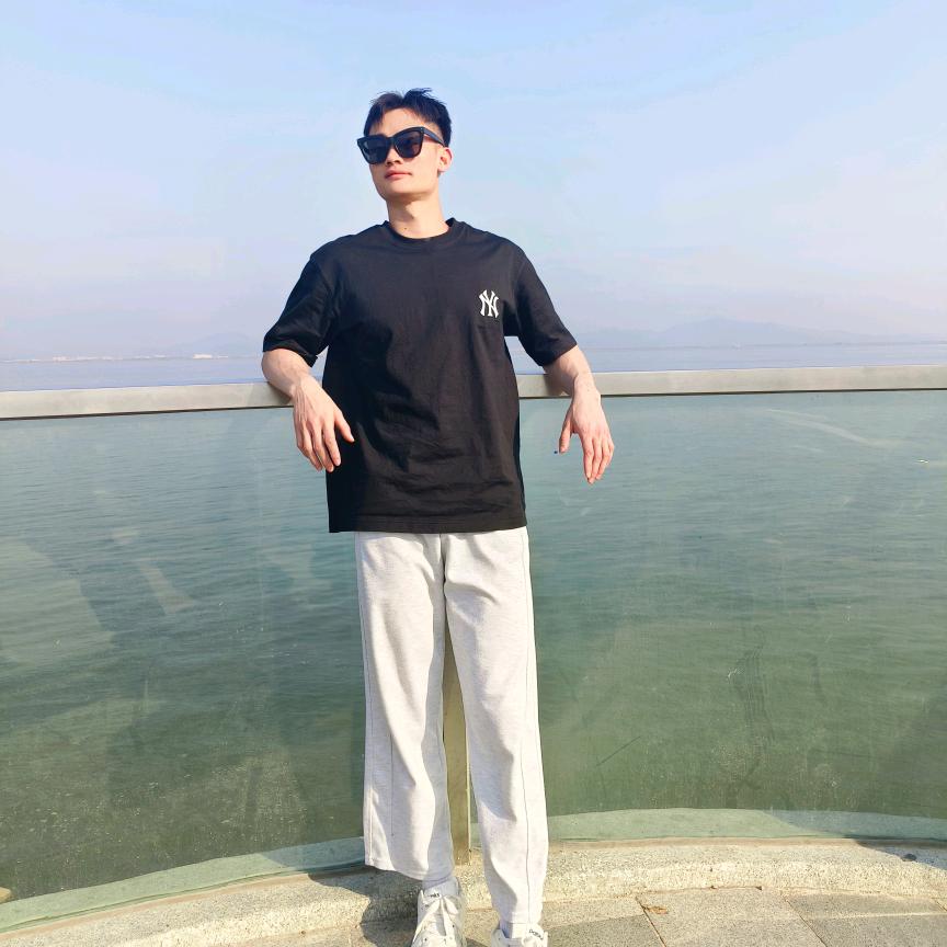 轮華詹Zz～（只会反倒溜）