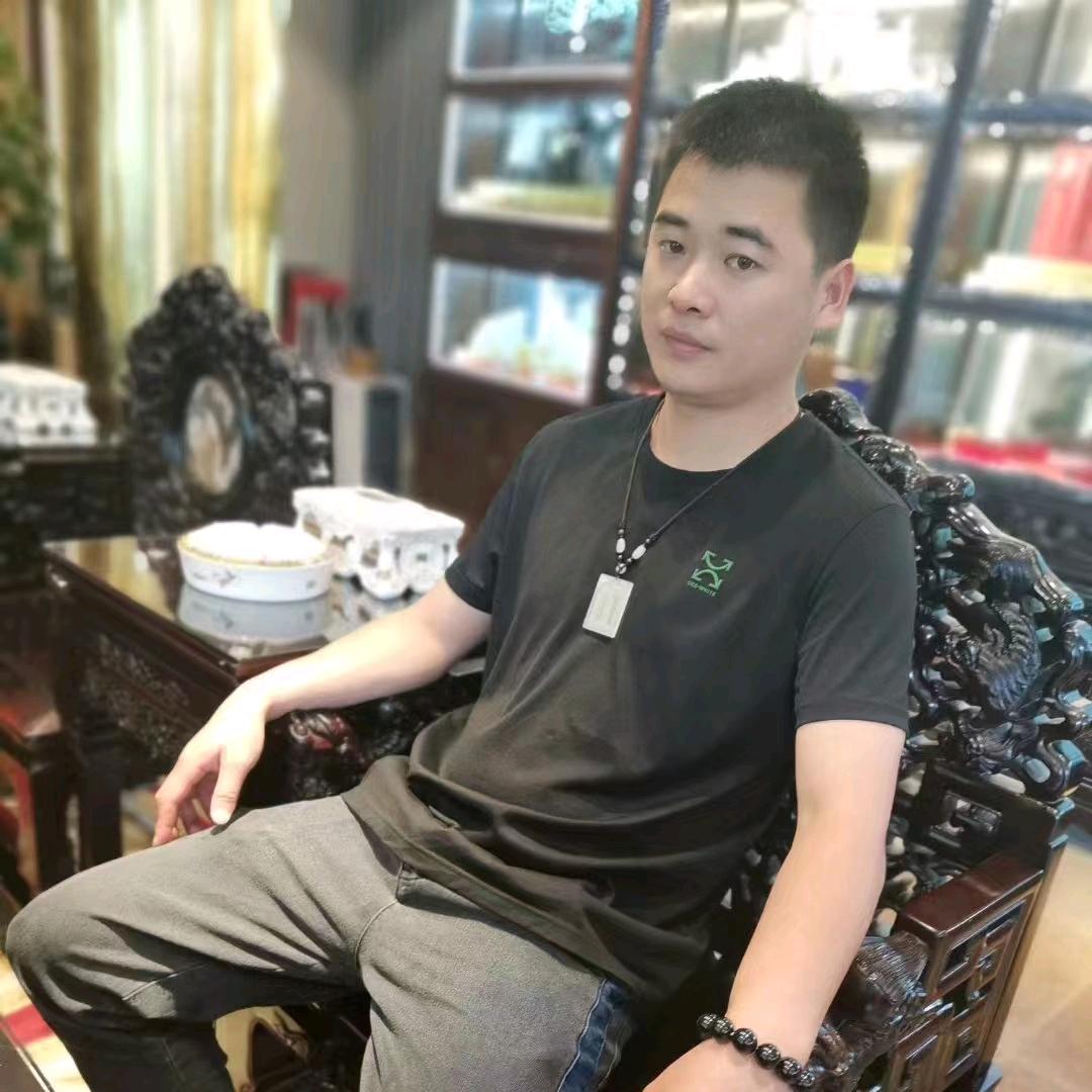 贫僧法号乱来