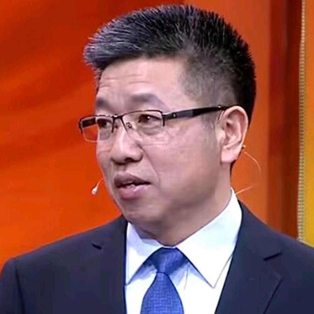 肾病科主任王暴魁