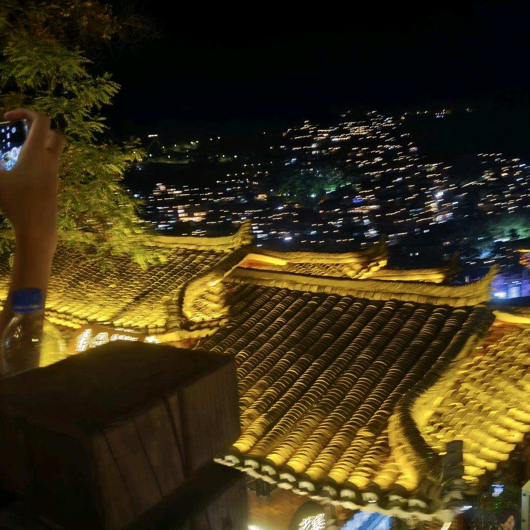 灯火阑珊处⭐⭐🌙