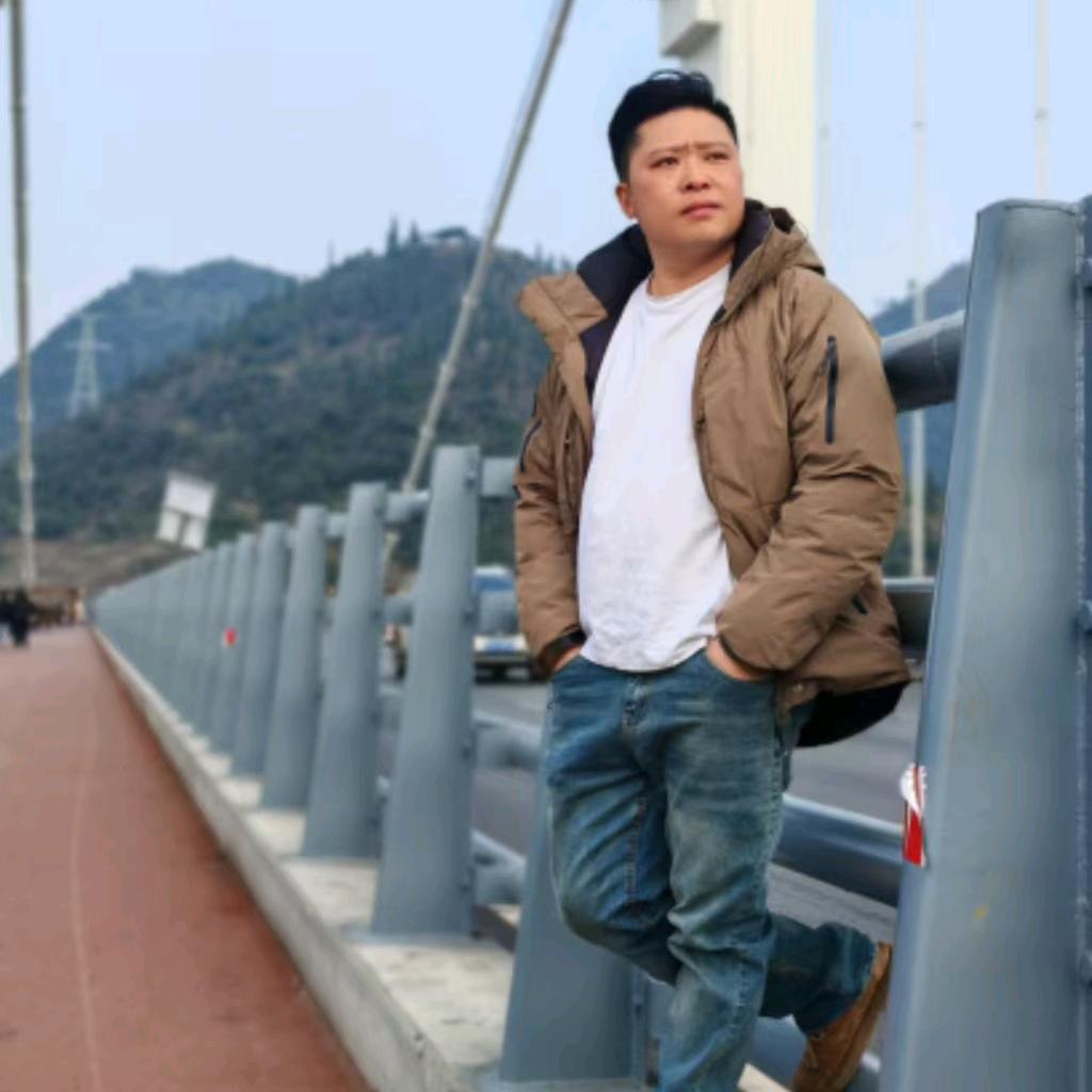 梁师理疗