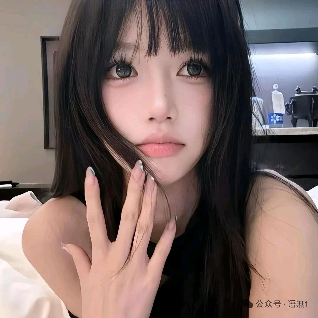 👧🏻¹⁹⁹⁸