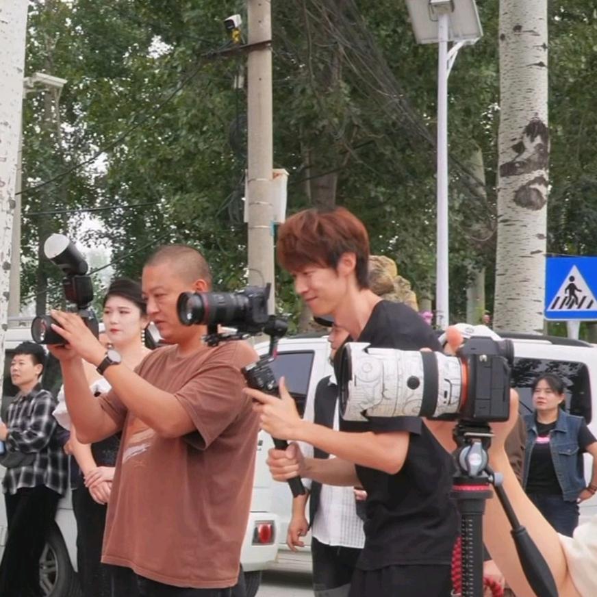 创意广缘鸿艺影视
