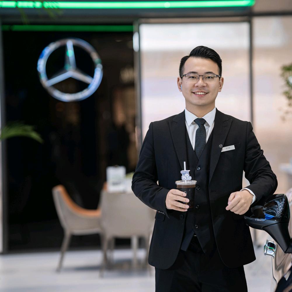 广州中升仁孚奔驰-刘浩