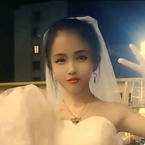 舒语💫（时尚自媒体大号）情感大号负责人