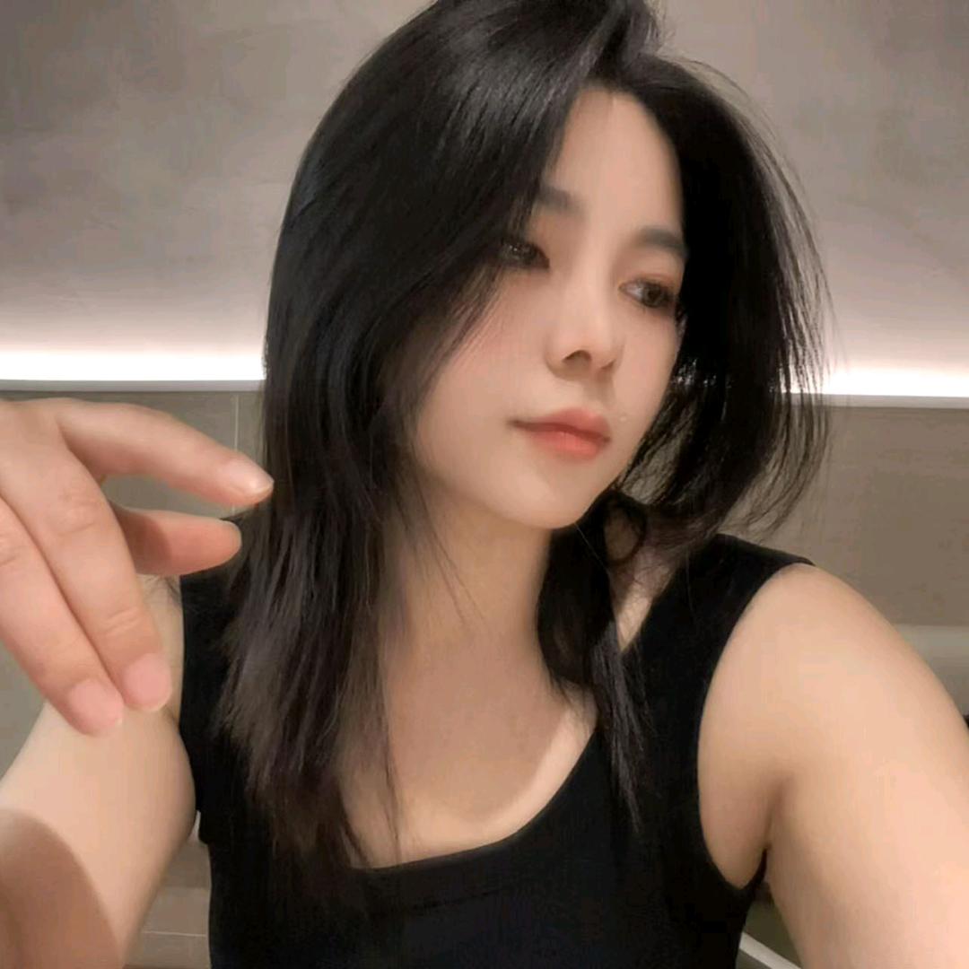 🍓     . ン你怎么这么可爱啊