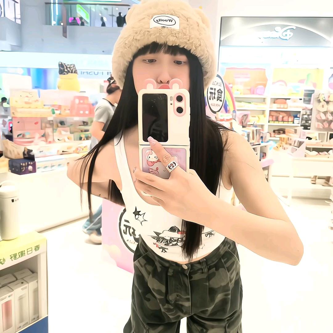 神秘靓女`