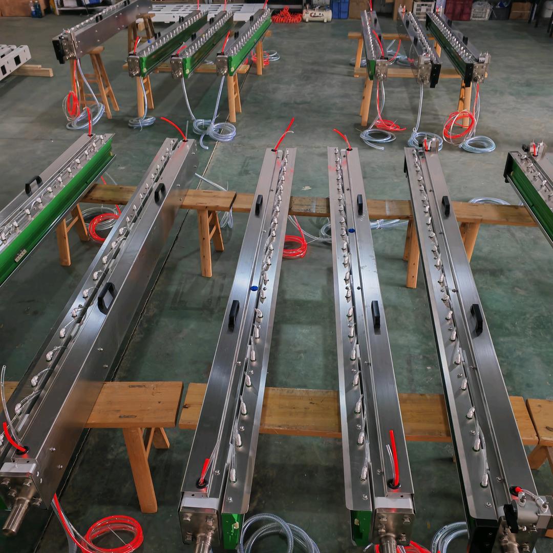 天津中晟达（专业生产伺服及气动刮墨刀）