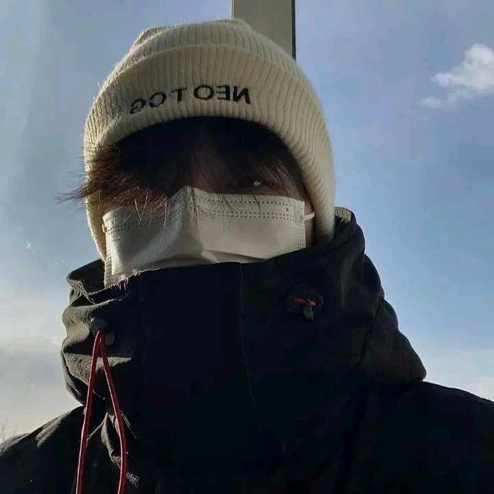 张家龙