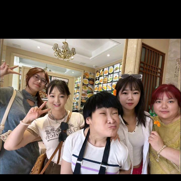 国色宁馨 （宁宁）